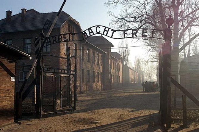1 Day Trip Auschwitz-Birkenau Memorial and Museum Guided Tour from Krakow - Pickup in Krakow: The Morning Window That Controls Your Day