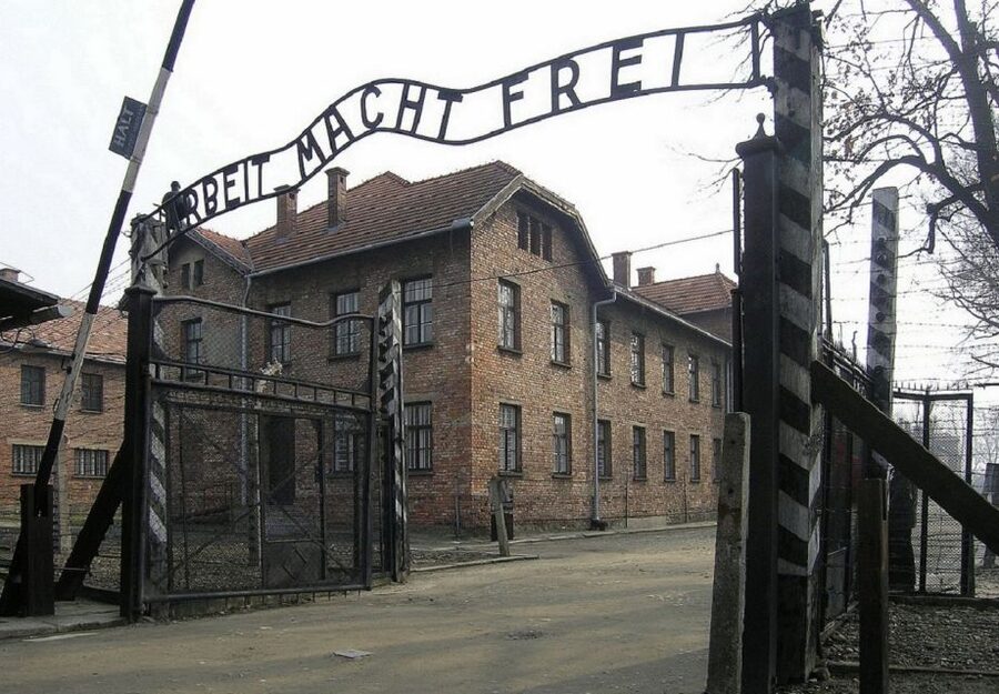 Auschwitz-Birkenau and Krakow Private Car Trip from Katowice - Auschwitz I: Arbeit Macht Frei, barracks, and the daily machinery of cruelty