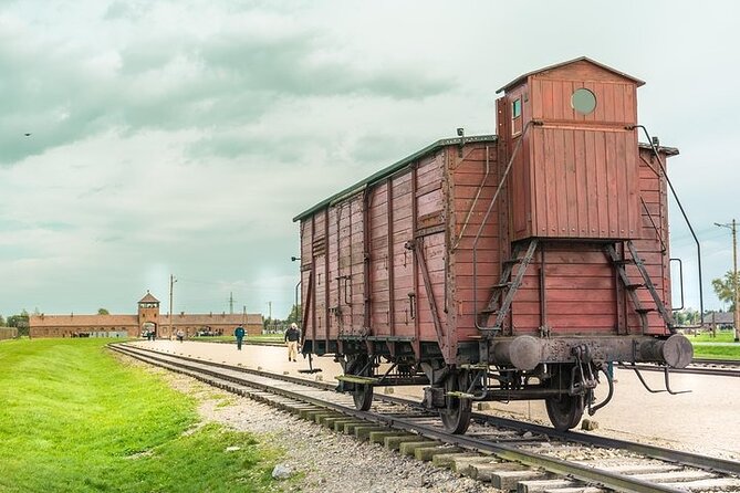 Auschwitz-Birkenau and Salt Mine with private transportation - Private transportation and pickup rules near Krakow’s restricted zones
