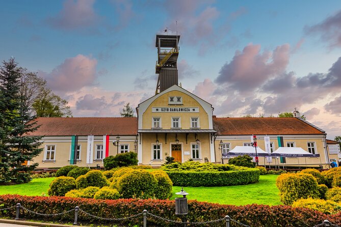 Auschwitz Birkenau and Wieliczka Salt Mine Day Tour from Krakow - Birkenau: why the extra hour matters