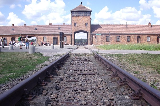Auschwitz & Birkenau Best Value Guided Tour -Skip The LineTickets - Auschwitz-Birkenau Memorial: making the most of a guided 2 hours