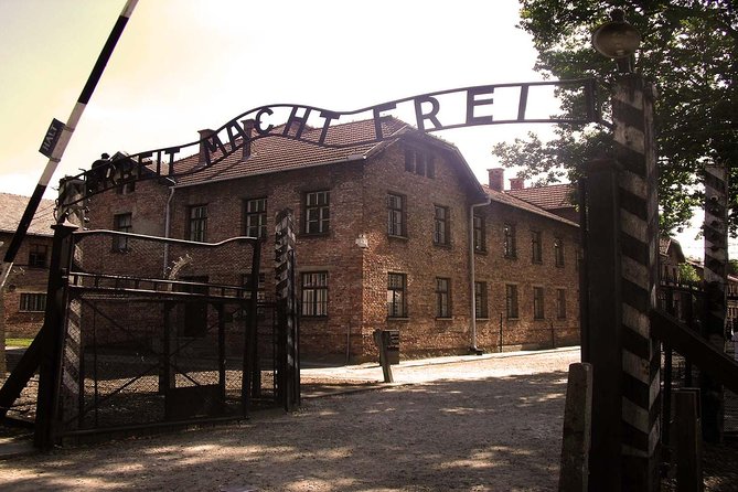 Auschwitz - Birkenau Best Value Shared Tour from Krakow with Tickets - Auschwitz I with an English guide: where the story starts