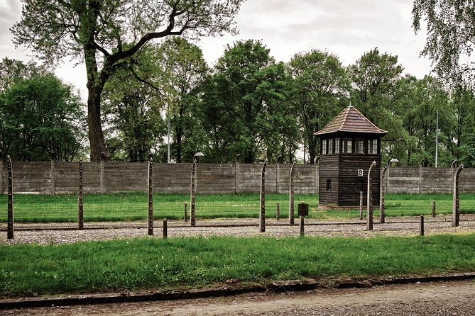 Auschwitz Birkenau: Complete Private Tour - Auschwitz: what your guided hours help you notice