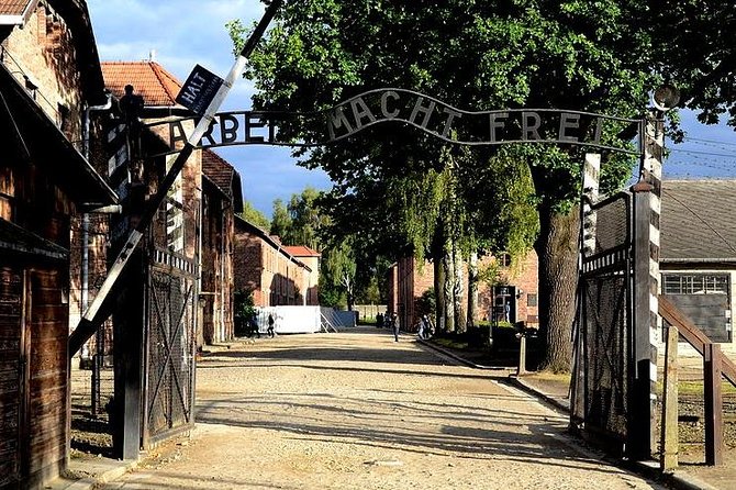 Auschwitz-Birkenau guided tour from Krakow with a private transport - Entering Auschwitz I and Auschwitz II Birkenau with an English guide