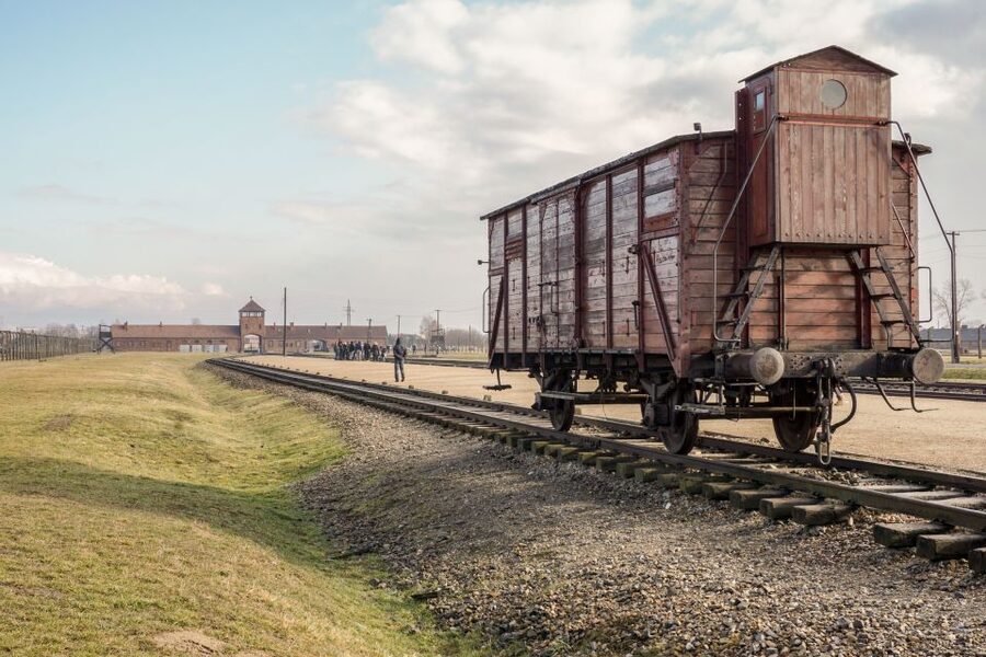 Auschwitz-Birkenau Guided Tour & Transfer from Krakow - What to pack and wear so security doesn’t stop you