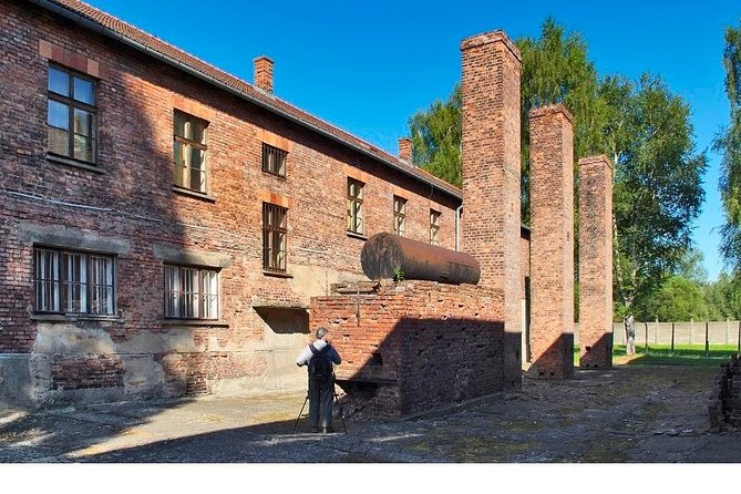 Auschwitz-Birkenau Museum and Memorial Guided Tour from Krakow - Auschwitz I: blocks, exhibits, and why the gate matters