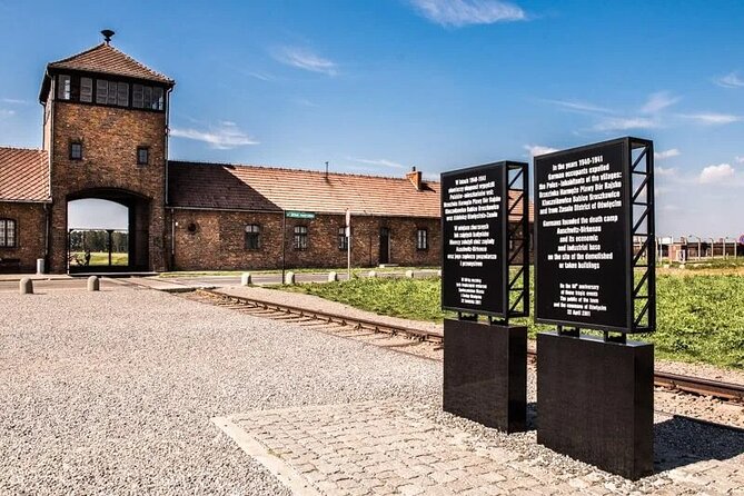 Auschwitz-Birkenau & Salt Mine Day tour - Key takeaways for this day trip