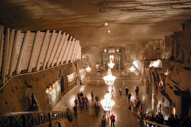 Auschwitz-Birkenau & Salt Mine Day tour - Transport, timing, and group size that keep it manageable