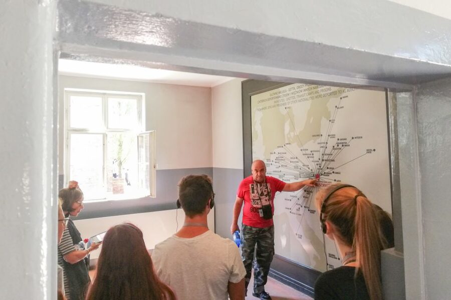 Auschwitz-Birkenau: Skip-the-Line Ticket and Guided Tour - Guide quality is the difference-maker: Nicholas, Damian, Zigi, George, Paweł