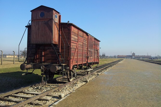 Auschwitz-Birkenau Tour from Krakow with Hotel Pickup - The e-book and headsets: the small tech that changes your visit