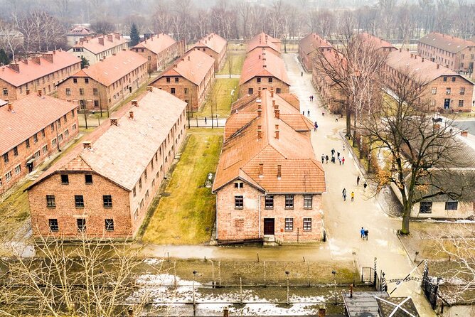 Auschwitz-Birkenau Tour Guide and Jewish museum and synagogue - Price and value: is $150.85 worth it?