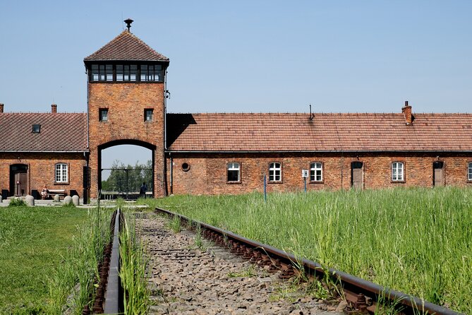 Auschwitz Birkenau Tour with Private Transport from Kraków - How the private transport works from Kraków