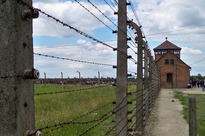 Auschwitz-Birkenau & Wieliczka in one day (Guided tour) - FAQ