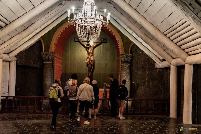 Auschwitz-Birkenau & Wieliczka Salt Mine – One Day Guided Trip - A One-Day Combo From Krakow: Auschwitz-Birkenau and Wieliczka in One Sweep