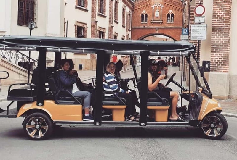 City Tour Cracow golf car plus Cruise on the Vistula River. - From your hotel to Florian Gate: fast starts, big views