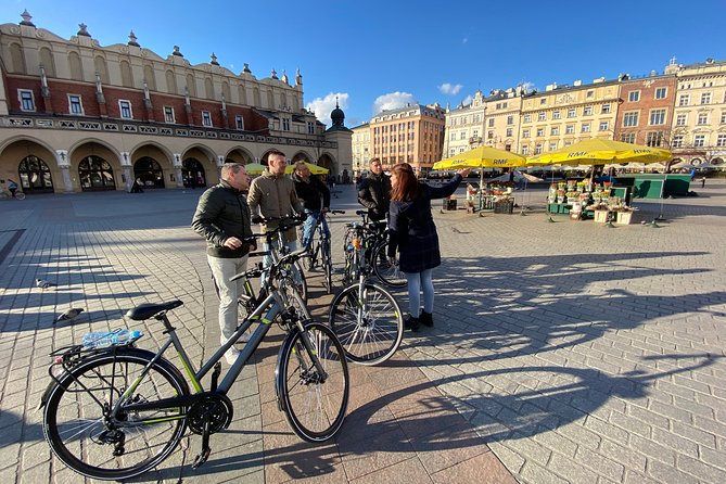 Complete Cracow Bike Tour (small group of maximum 15 people!) - Stare Miasto: the Old Town route that gives you instant orientation