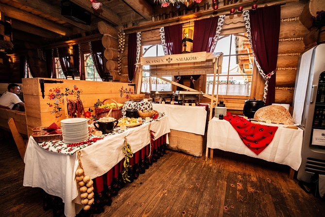 Cottage Style Evening with Folk Show and Traditional Feast from Krakow - From Krakow pickup to a lakeside folk night