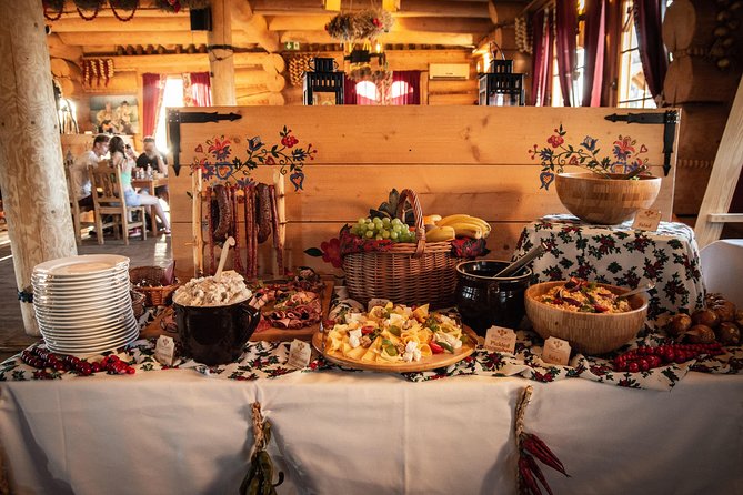 Cottage Style Evening with Folk Show and Traditional Feast from Krakow - Drinks, snacks, and that casual party feeling