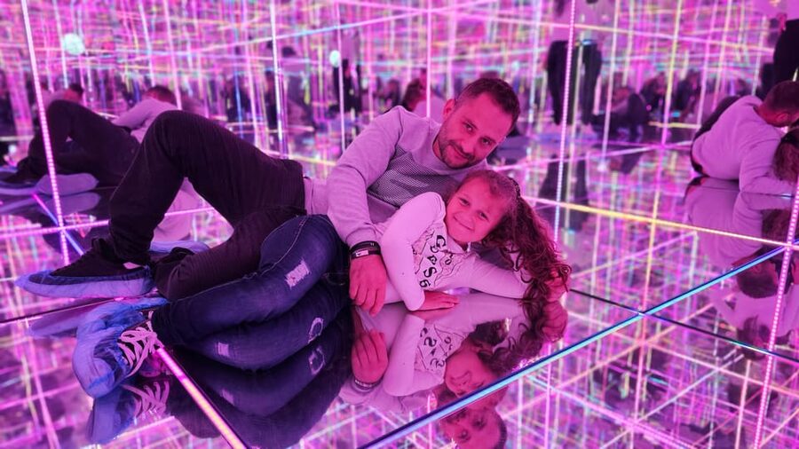 Cracow: 4 Mazes and Living Butterfly Museum Entry Ticket - Mirror Maze: the illusion that makes you use your head