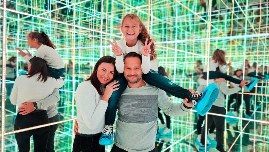 Cracow House Of Attractions: Guided Admission to attractions - Getting Started: Mirrors, Corridors, and the Infinity Room