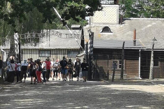 CV-Visit to the Auschwitz Camp in Italian with departure from Krakow - Gas Chambers and Crematoriums: Why These Stops Feel Different