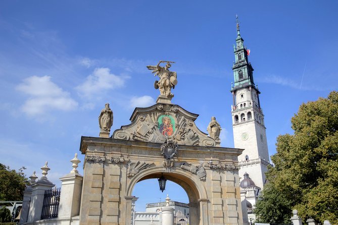 Czestochowa the Black Madonna Day Tour from Krakow - Jasna Góra and the Black Madonna: where the art meets devotion