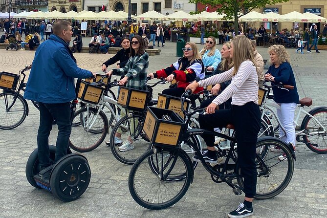 Discover the Jewish Quarter with a Bike Tour - Singer bar and the meaning behind the name