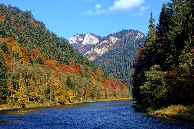 DUNAJEC River Gorge traditional rafting, PRIVATE TOUR from Krakow - The 15-kilometer ride on a traditional wooden raft