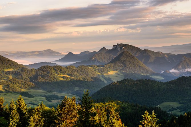 Dunajec River rafting, regular small group tour from Krakow - Krakow to the river early: how the morning run really works