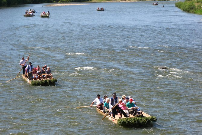 Dunajec River rafting, regular small group tour from Krakow - Boarding at Sromowce Niżne: traditional rafting begins the right way