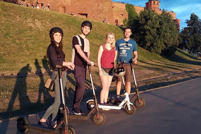 E-Scooter rental 24 hours - Door-to-Door Delivery in Krakow: No Meeting-Point Stress