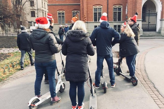 E-Scooter Rental in Krakow for 4 hours - Door-to-door delivery: where your scooters actually start