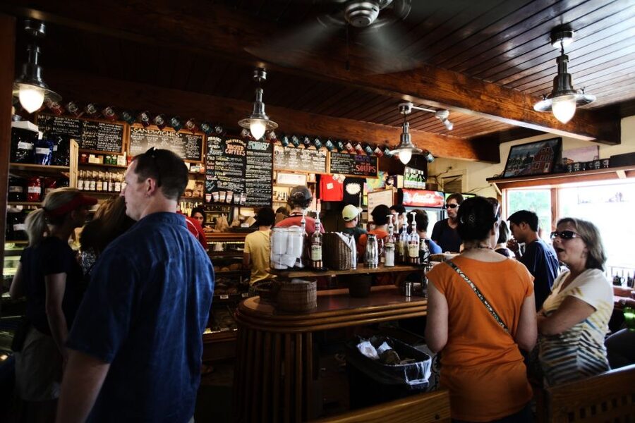 EVERYDAY Krakow Beer Tasting Tour - Stop Two: A Regional 500ml Beer and a Proper Local Pub