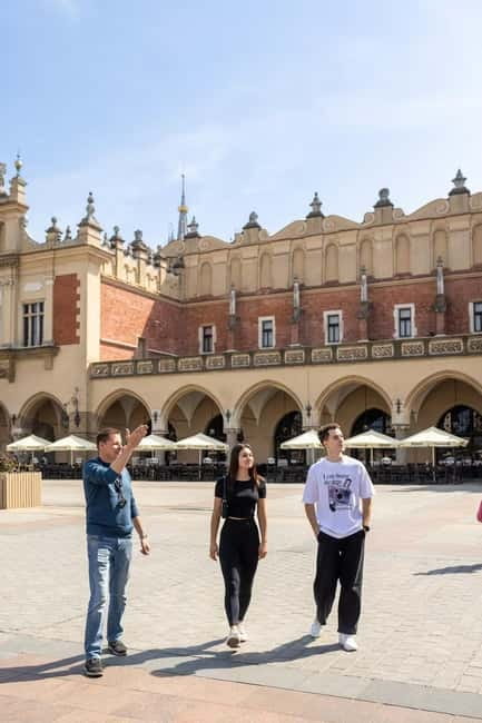 Explore Krakow Old Town - Key points