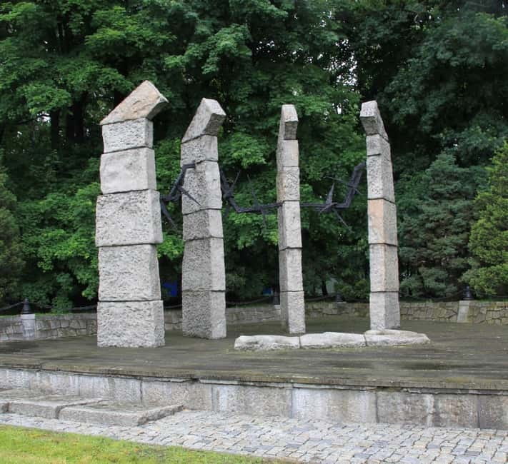 From Kracow: Auschwitz Complex Alternative Tour - Auschwitz III and the camp extension: why this route matters