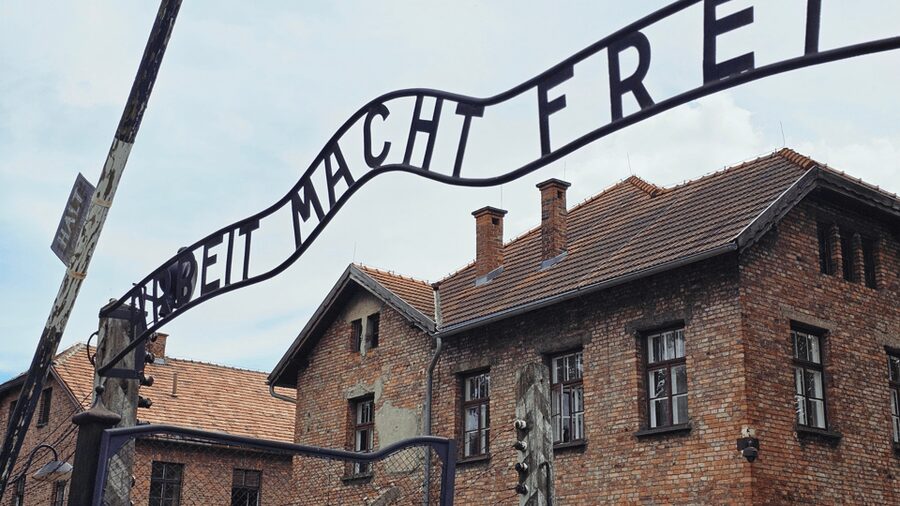 From Krakow: Auschwitz-Birkenau Guided Tour, Several Options - Auschwitz I: Arbeit Macht Frei and the Original Camp Walk