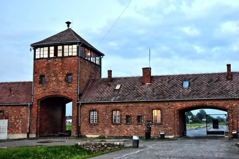 From Krakow: Auschwitz-Birkenau Guided Tour & Transportation - Key things that make this tour worth your time