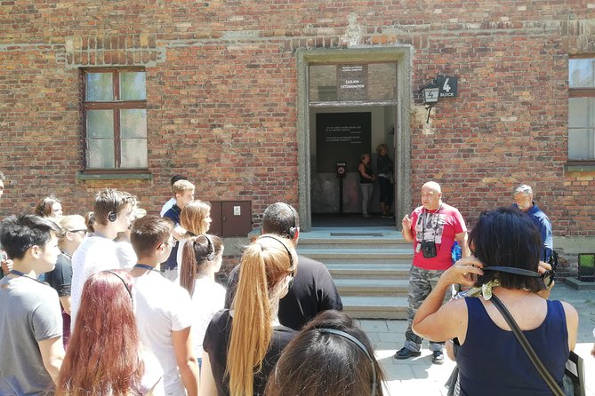 From Kraków: Auschwitz-Birkenau Guided Tour with Licensed Guide - Kraków pickup, drive time, and the day’s schedule reality