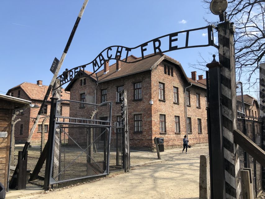From Krakow: Auschwitz-Birkenau Live Guided Tour & Pickup - Key Things You’ll Notice on This Auschwitz Tour