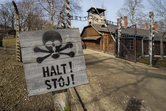 From Kraków: Auschwitz-Birkenau Tour with Lunch Box and Pick Up - Getting From Kraków: Pickup, Ride Time, and Group Comfort