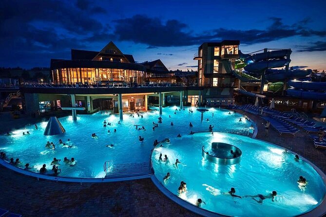 From Krakow: Chocholow Thermal Hot Springs (hotel pick up) - Watch access, lockers, and what costs extra at the bar