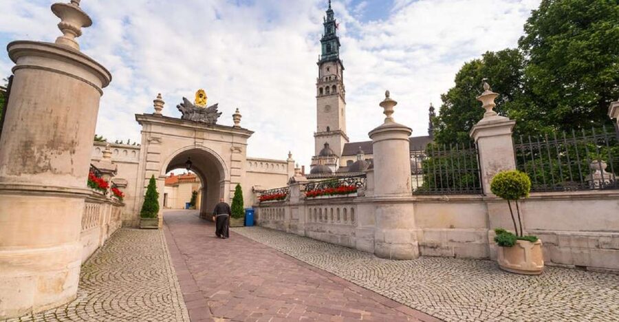 From Kraków: Częstochowa & Łagiewniki Pilgrim Sites Tour - Key Things I’d Prioritize On This Tour