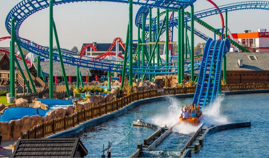 From Kraków: Energylandia Amusement Park Transfer and Entry - Inside Energylandia: a park laid out for extremes, families, and kids