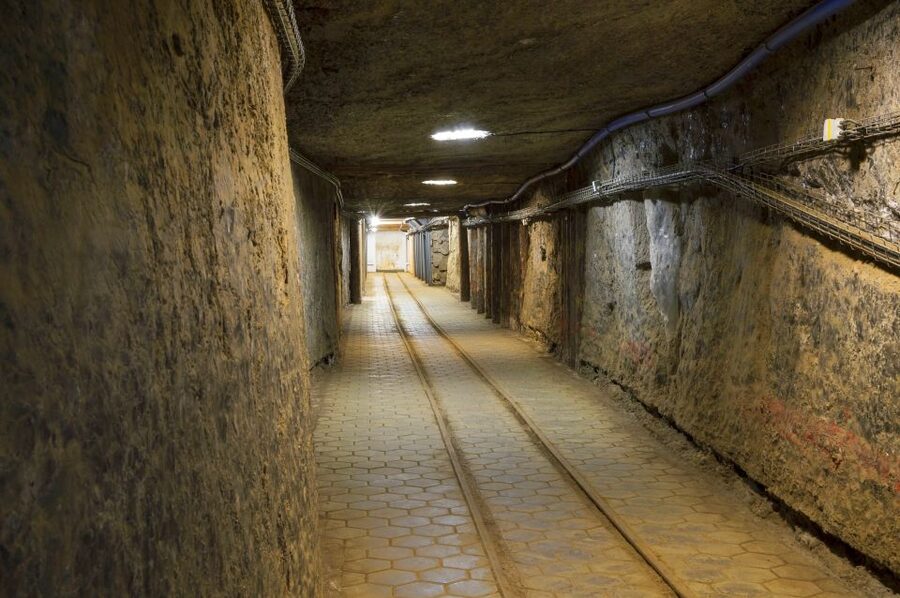 From Krakow: Guided Wieliczka Salt Mine Tour - Timing the day: a realistic 4-hour plan from start to finish