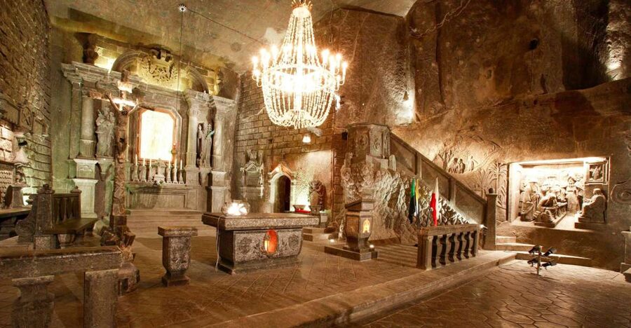 From Krakow: Half-Day Salt Mine and Schindler's Factory Tour - Guides and host support: what you can expect from the human side