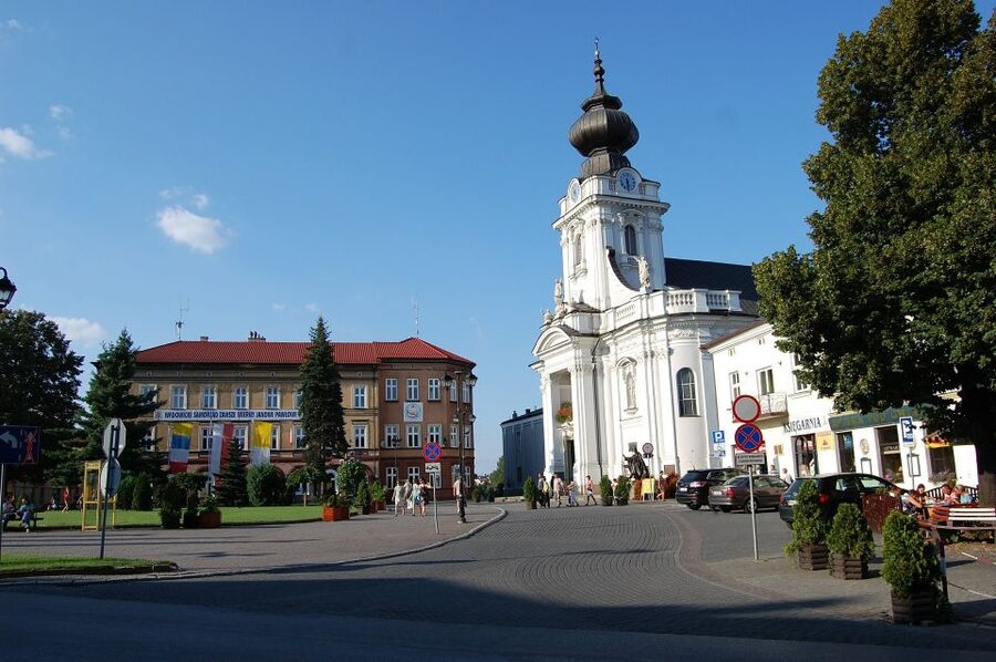 From Krakow: John Paul II Full Day Tour - Private Transport - Private Transport, Hotel Pickup, and the Small-Group Advantage