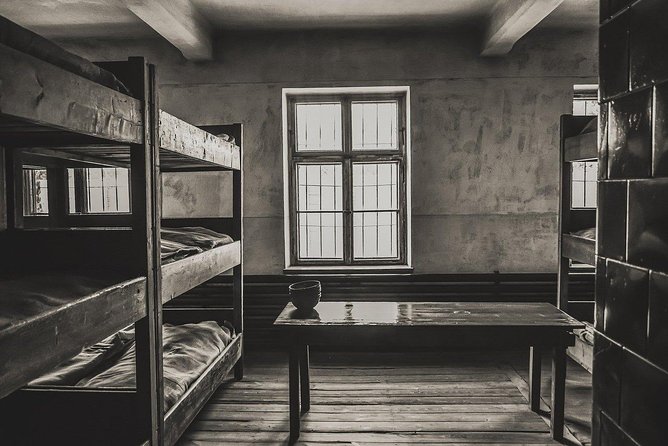 From Krakow: Private Transfer to Auschwitz-Birkenau - The drive from Krakow: how long it really takes and what you’ll feel