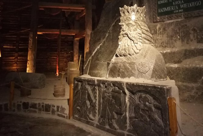 From Krakow: Salt Mine Guided Tour - Headsets, group size, and guide clarity in real life