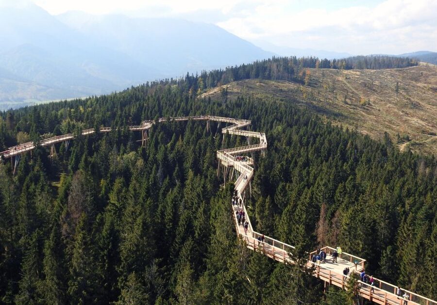 From Kraków: Slovakia Treetop Walk and Tour of Zakopane - Ždiar and the uphill climb to the treetop path