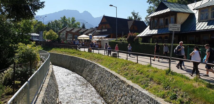 From Krakow: Slovakia Treetop Walk and Zakopane Tour - Cable car rides: fast lifts that keep the day from dragging